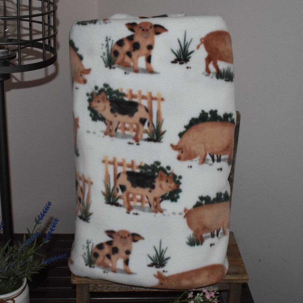 One Yard Joann Fabric Hogs Pig Soft Blizzard Fleece Fabric - country farmhouse